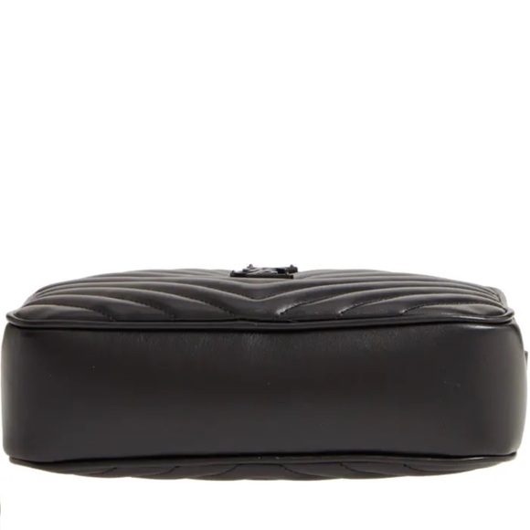 Saint Laurent YSL Lou Matelassé Calfskin Leather Camera Bag in Nero - Picture 4 of 15